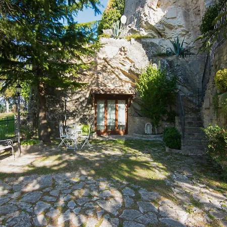 Belvilla By Oyo La Grotta * Petrella Guidi